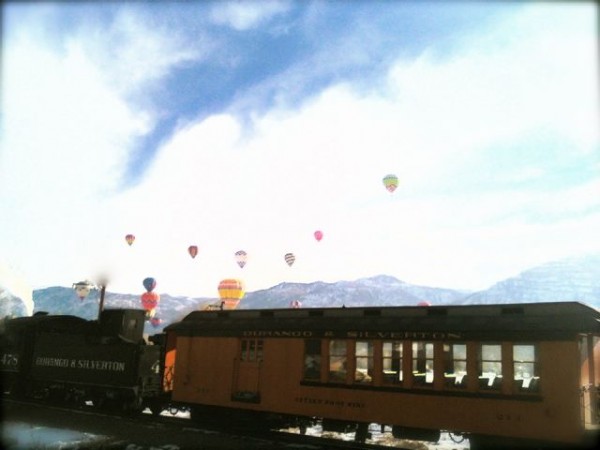 trainballoons